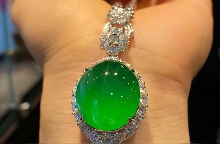 翡翠玉石中的瑰宝：帝王绿的魅力