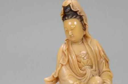 清代寿山石雕：自在观音摆件的独特魅力
